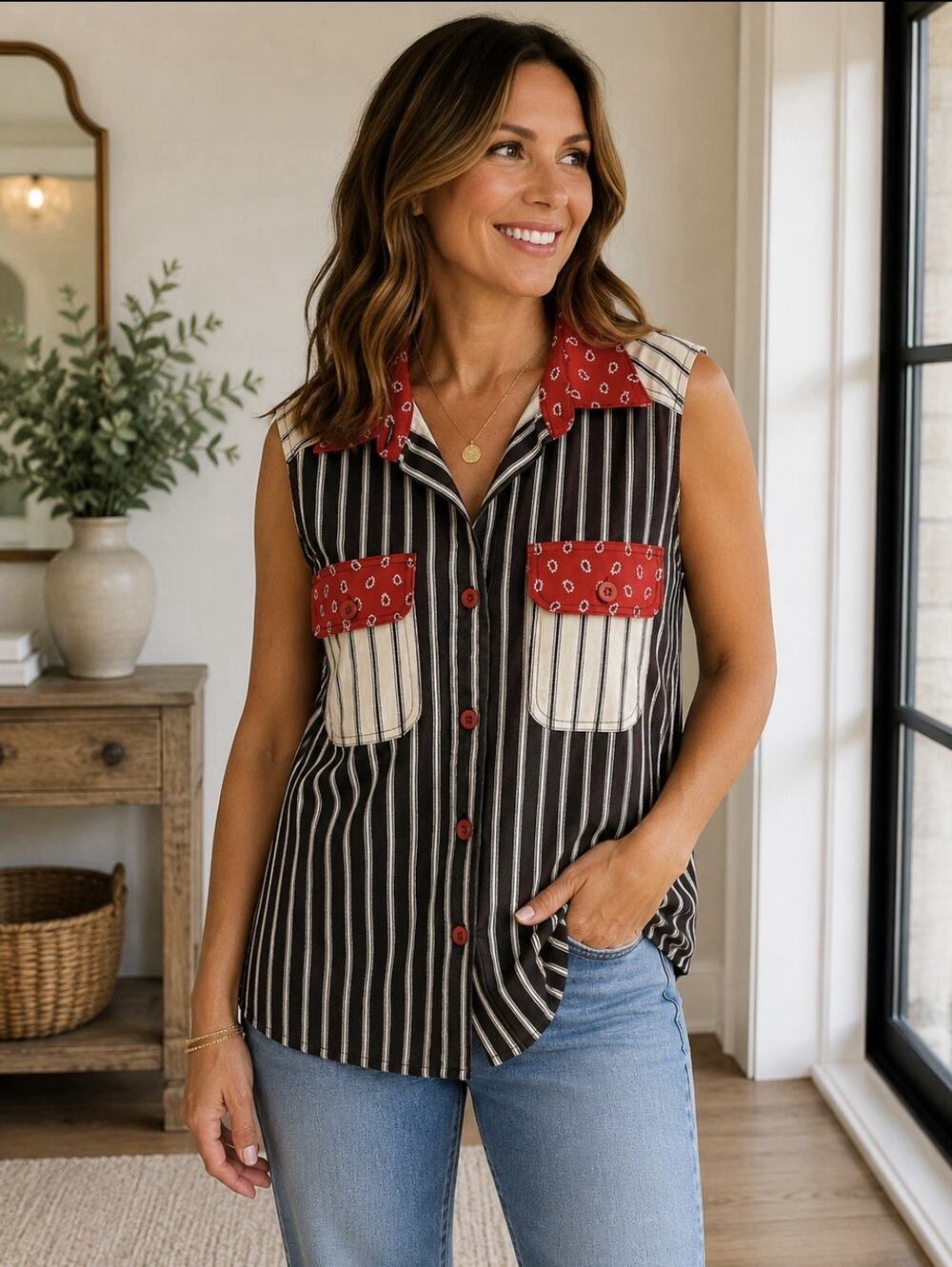 On The Verge Black Red White Striped Tank Button Front Sz M